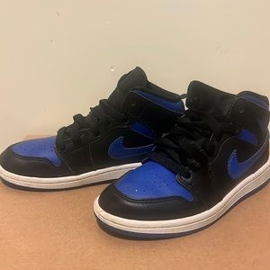 Air Jordan 1 Mid Gs ‘Hyper Royal’ Kids